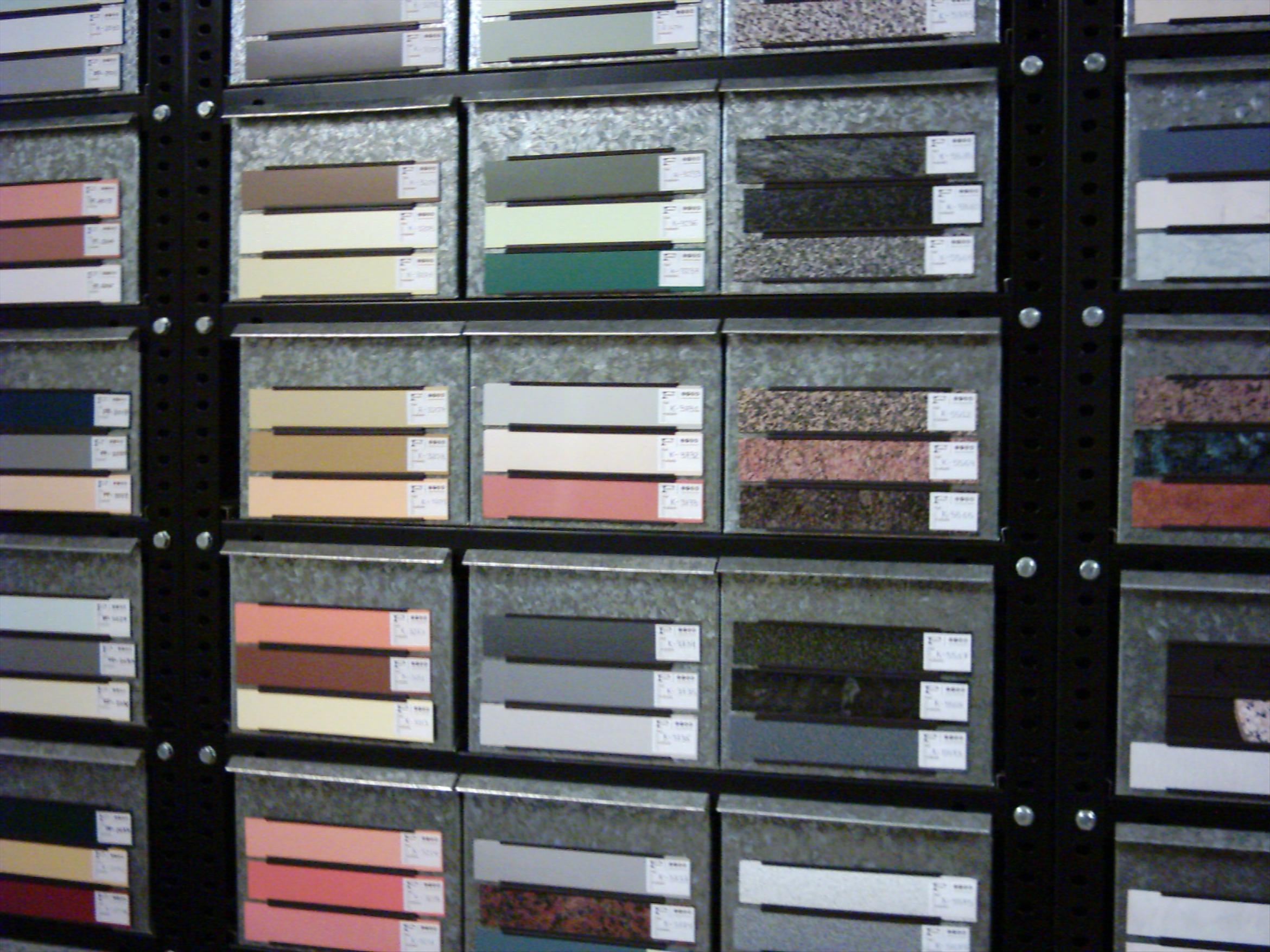 estanterias metalicas con cajones y etiquetas iman
